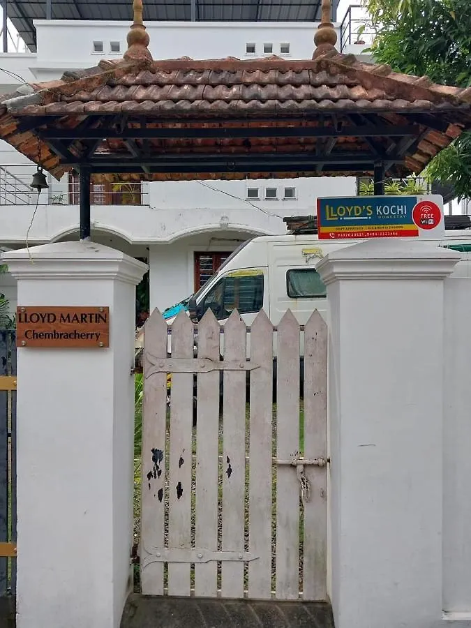 Lloydskochi Home Stay